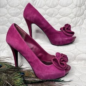 Steve Madden Regaal Fuschia Suede Platform Pumps Peep Toe Heels Ruffle Women’s 8